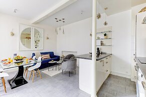 Stylish 1BR by Luxembourg Garden