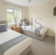 4-bed Home in Maidenhead