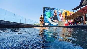 Cabane Container Hotel - Adults Only