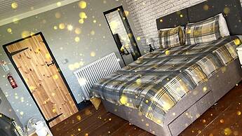 Rustic Cabin Retreat in Bristol Countryside