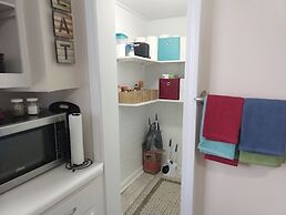 Charming 4BR Cape Cod Near Downtown Cary & Parks