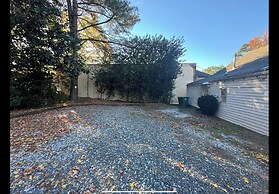 Charming 4BR Cape Cod Near Downtown Cary & Parks