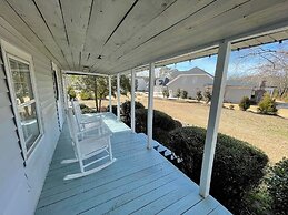 Charming 4BR Historic Home With Scenic Views