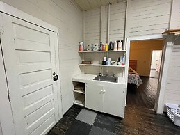 Charming 4BR Historic Home With Scenic Views