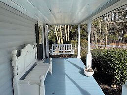 Charming 4BR Historic Home With Scenic Views