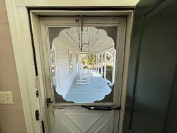 Charming 4BR Historic Home With Scenic Views