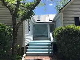 Charming 4BR Historic Home With Scenic Views