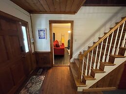 Charming 4BR Historic Home With Scenic Views