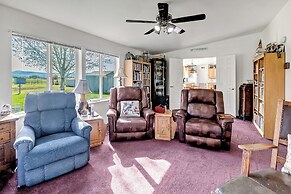 3BR Retreat in Prosser Perfect for Wine Lovers