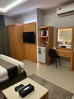 SMO Suite Hotel