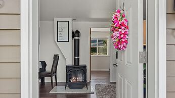 Peaceful 3BR W/ BBQ & Firepit Near Nature Skagit