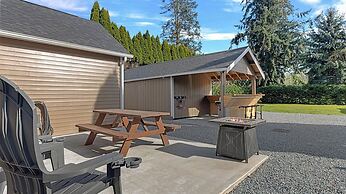 Peaceful 3BR W/ BBQ & Firepit Near Nature Skagit