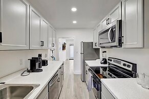 Studio off Las Olas- Steps to the Beach