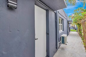 Studio off Las Olas- Steps to the Beach