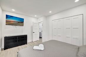 2BR 1BA off Las Olas Steps to Beach