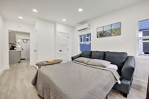 2BR 1BA off Las Olas Steps to Beach