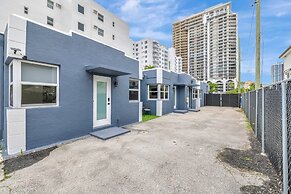 2BR 1BA off Las Olas Steps to Beach