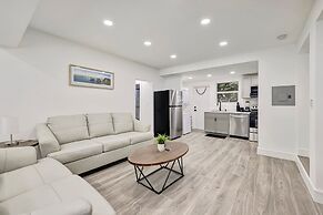 2BR 1BA off Las Olas Steps to Beach