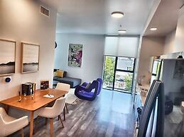 Melrose Rooftop Boutique Residences