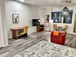 Melrose Rooftop Boutique Residences