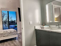 Melrose Rooftop Boutique Residences