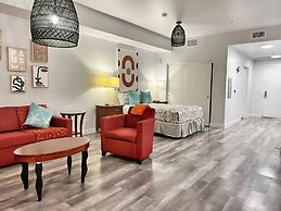 Melrose Rooftop Boutique Residences