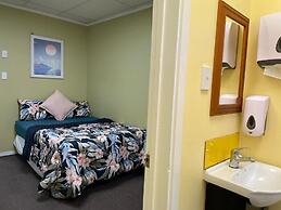 Silverfern Backpackers
