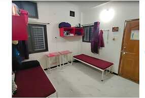 AkolaHostels