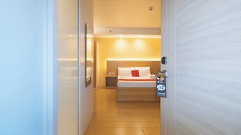 RedDoorz at LuxeLite Suites Makati