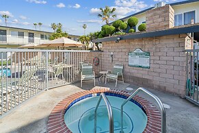 Beautiful 1 Bed Beach Condo #224 1 Bedroom Condo by Sunset Shores Cond