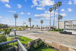 Beautiful 1 Bed Beach Condo #224 1 Bedroom Condo by Sunset Shores Cond