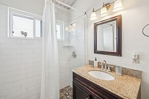 Beautiful 1 Bed Beach Condo #224 1 Bedroom Condo by Sunset Shores Cond