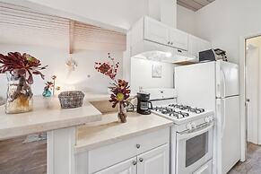 Beautiful 1 Bed Beach Condo #224 1 Bedroom Condo by Sunset Shores Cond