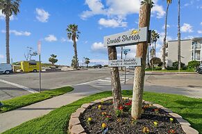 Beautiful 1 Bed Beach Condo #224 1 Bedroom Condo by Sunset Shores Cond