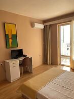 Hotel NOY