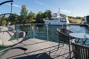 L'Escale Royale Port Ilon Seine Giverny