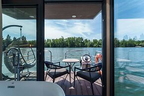 L'Escale Royale Port Ilon Seine Giverny