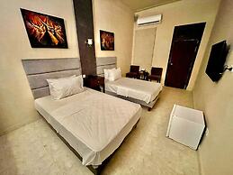 Shelton Rezidor Hotel Kumrat