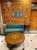 Shelton Rezidor Hotel Kumrat