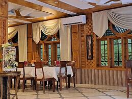 Shelton Rezidor Hotel Kumrat