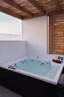 Kalea Suites