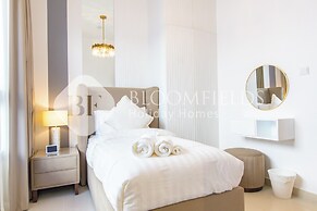 Bloomfields 4PluseMaid Royal Dana Villas