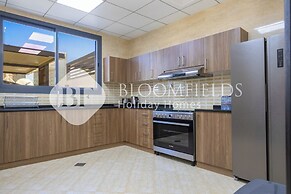 Bloomfields 4PluseMaid Royal Dana Villas