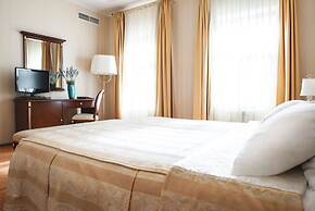 Optima Collection Podil Plaza