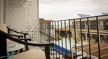 The Moon Villas