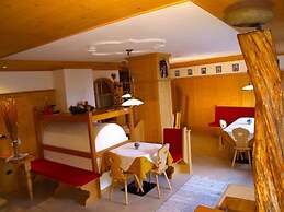 Design Chalet Zirm - Check-in at  Olympia Hotel