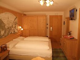 Design Chalet Zirm - Check-in at  Olympia Hotel