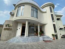 VIP Express Peshawar