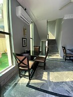 VIP Express Peshawar