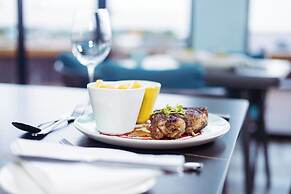 38 on Boulders Hotel